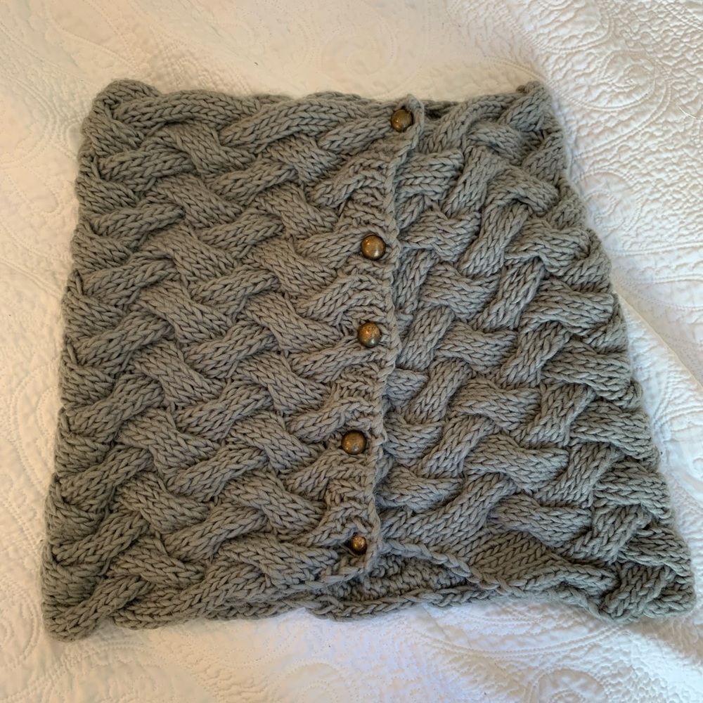 M NEW shawl